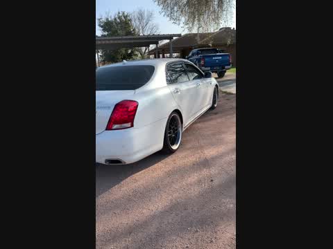 Cold start-Crown Majesta